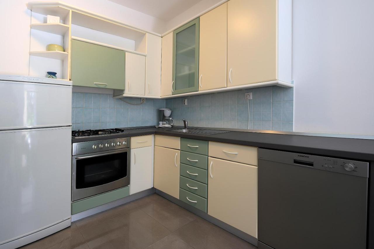 Apartments Lola Novalja Ngoại thất bức ảnh