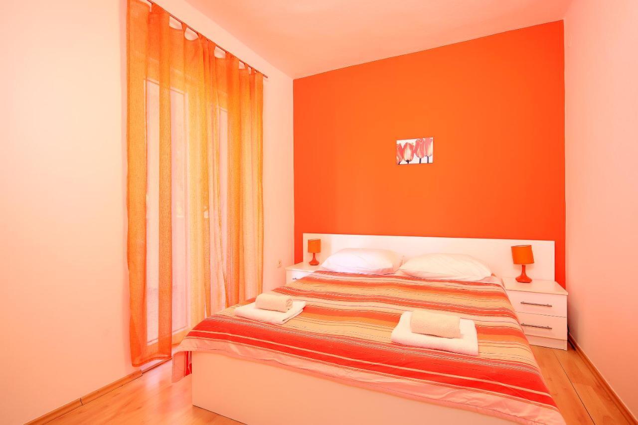 Apartments Lola Novalja Ngoại thất bức ảnh