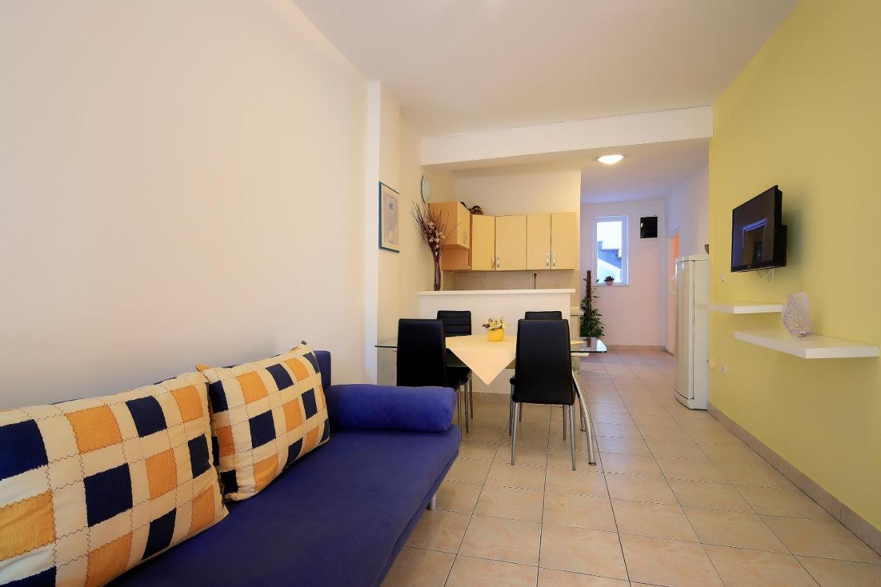 Apartments Lola Novalja Ngoại thất bức ảnh