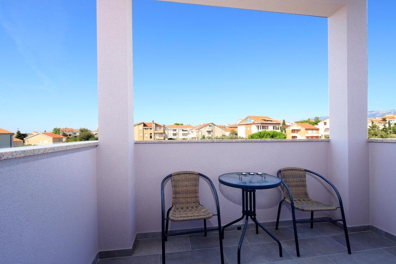 Apartments Lola Novalja Ngoại thất bức ảnh